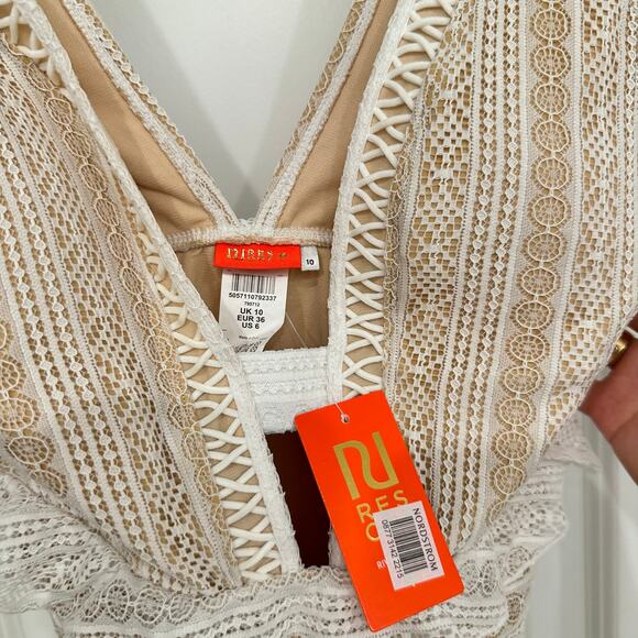 NWT River Island Peplum Embroidered Plunge One Piece Swimsuit in White Size 6 - Picture 5 of 6